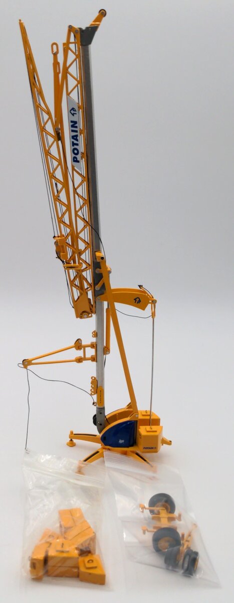TWH Collectibles 2014 1:50 Potain GMR HD Folding Tower Crane VG