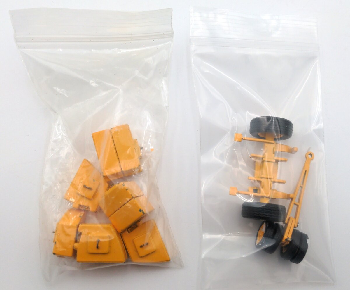 TWH Collectibles 2014 1:50 Potain GMR HD Folding Tower Crane VG