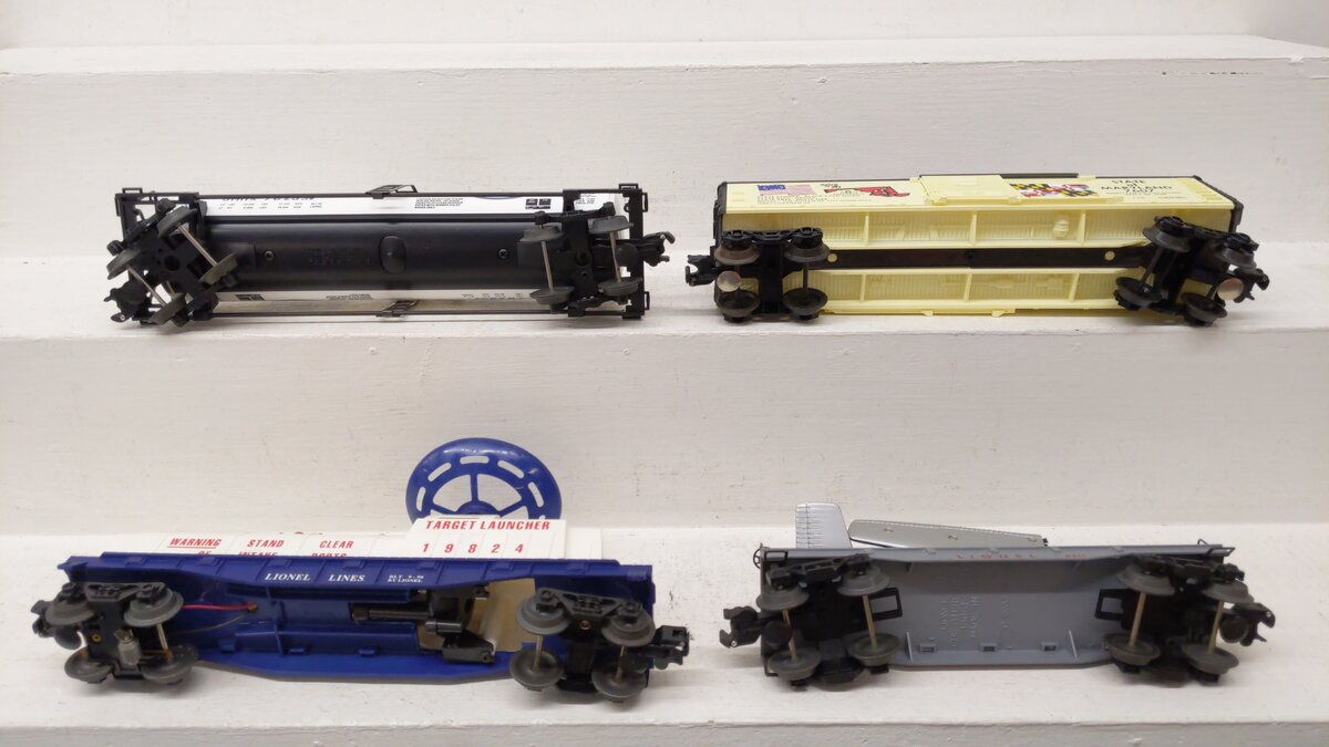 Lionel O Gauge Assorted Freight Cars [4] EX/Box