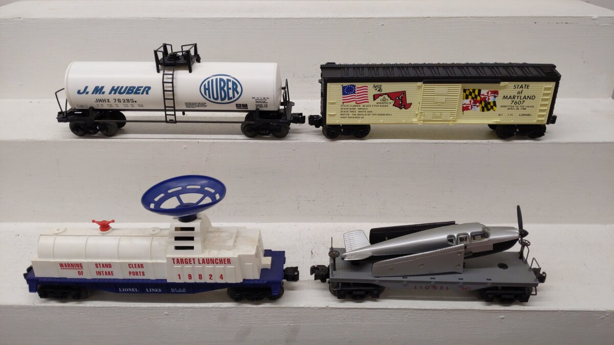 Lionel O Gauge Assorted Freight Cars [4] EX/Box