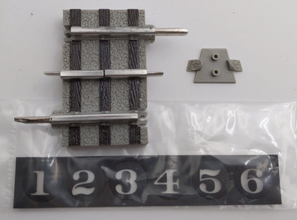 Lionel 6-16827 O72 FasTrack Command Control Right Hand Switch Turnout EX/Box