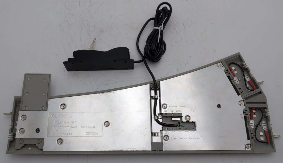 Lionel 6-16827 O72 FasTrack Command Control Right Hand Switch Turnout EX/Box
