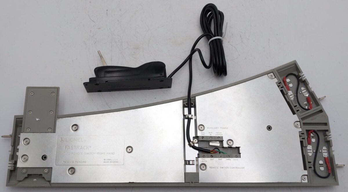 Lionel 6-16827 O72 FasTrack Command Control Right Hand Switch Turnout EX/Box