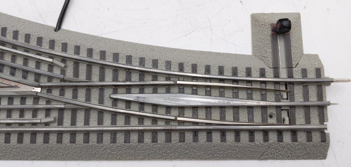 Lionel 6-16827 O72 FasTrack Command Control Right Hand Switch Turnout EX/Box
