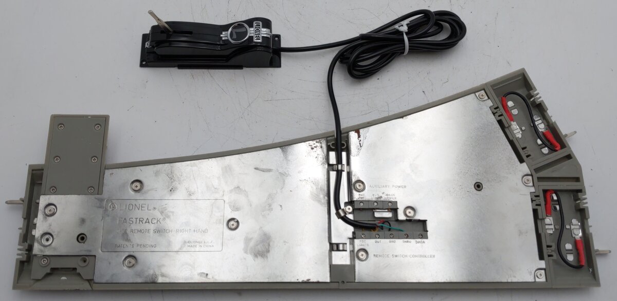 Lionel 6-16827 O72 FasTrack Command Control Right Hand Switch Turnout EX/Box