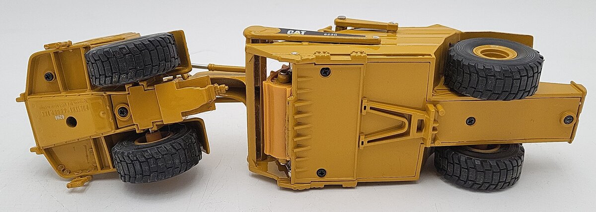 Norscot 55097 1:50 Diecast Caterpillar 623G Elevating Scraper EX