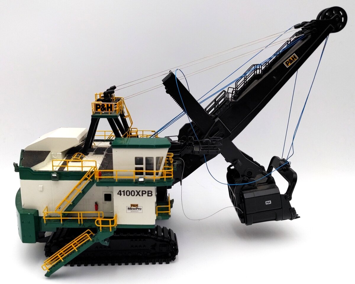Sword Models 4100XPB 1:87 Cream & Green Cable Mining Shovel VG