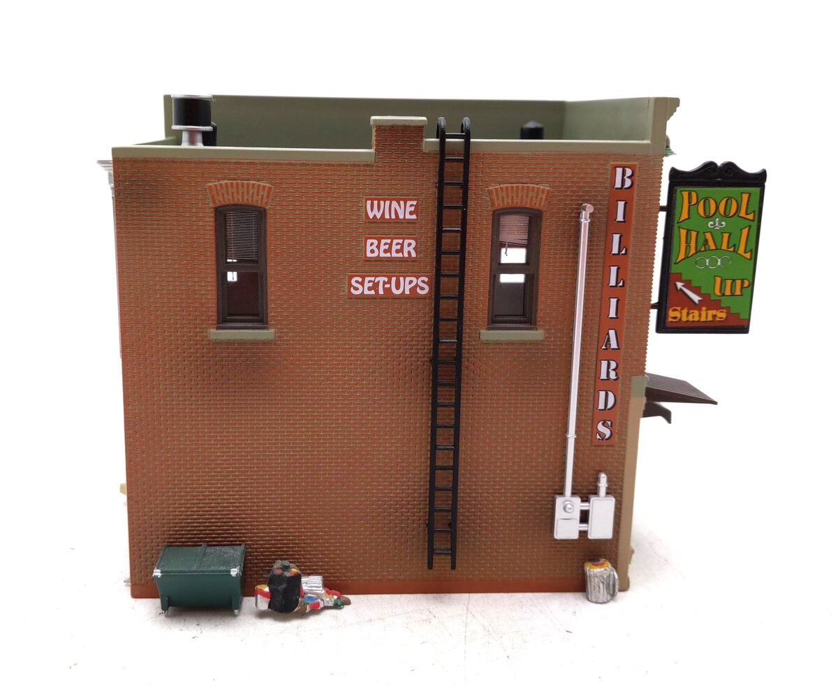 Woodland Scenics BR5024 HO Built-&-Ready Corner Emporium Building EX