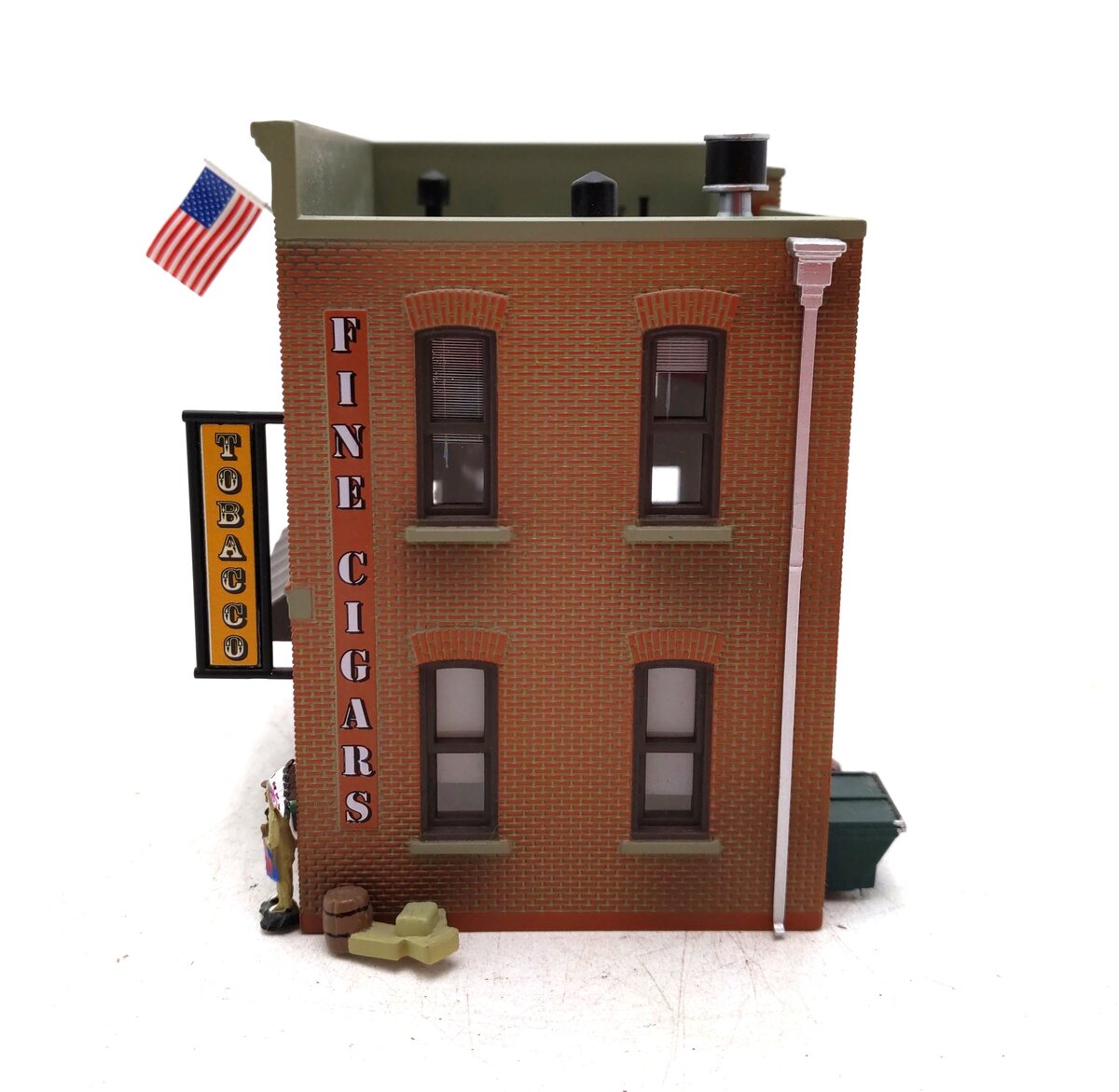 Woodland Scenics BR5024 HO Built-&-Ready Corner Emporium Building EX