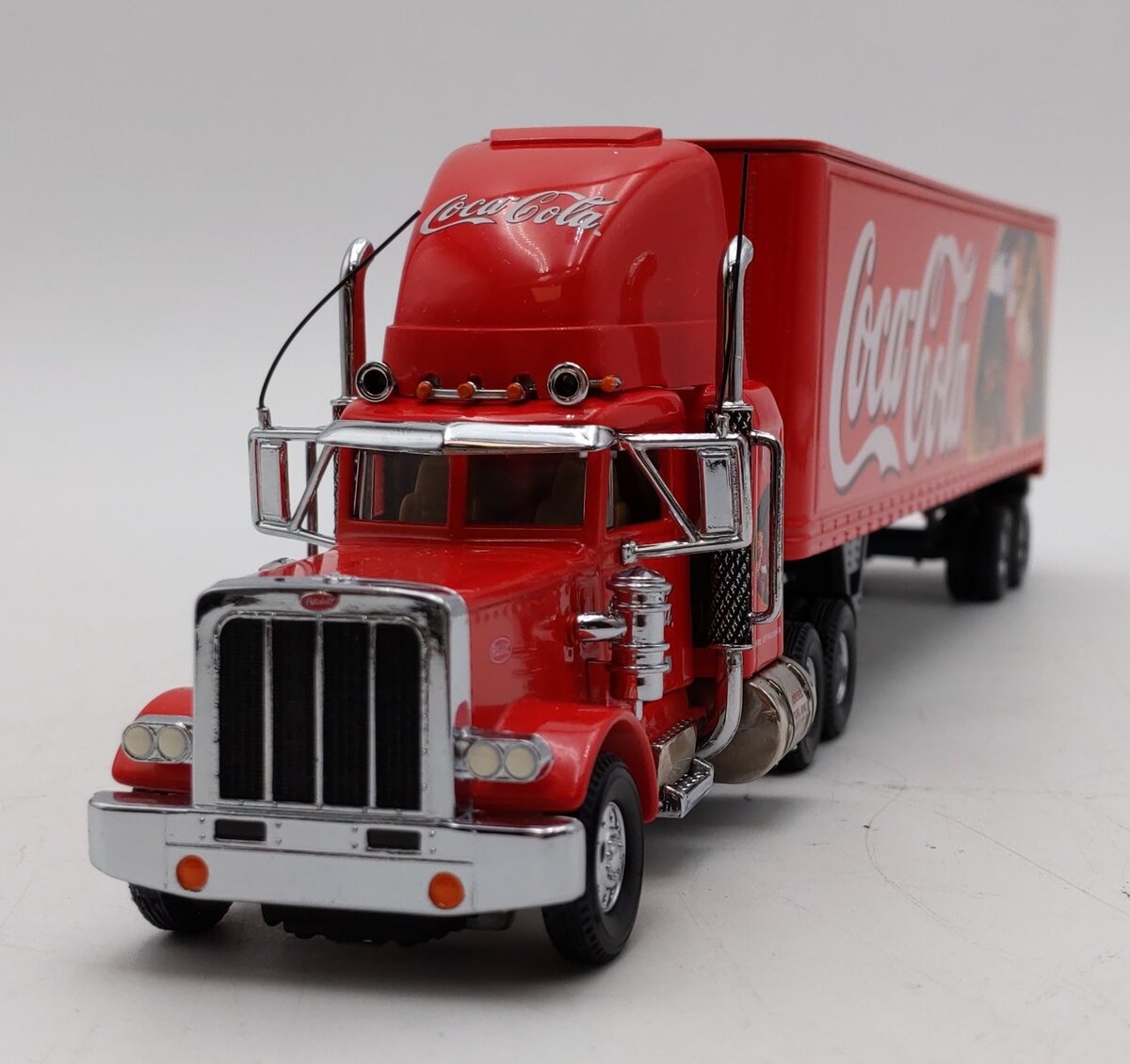 Matchbox Collectibles 1:58 Scale Peterbilt 359 Coca-Cola Tractor Trailor EX