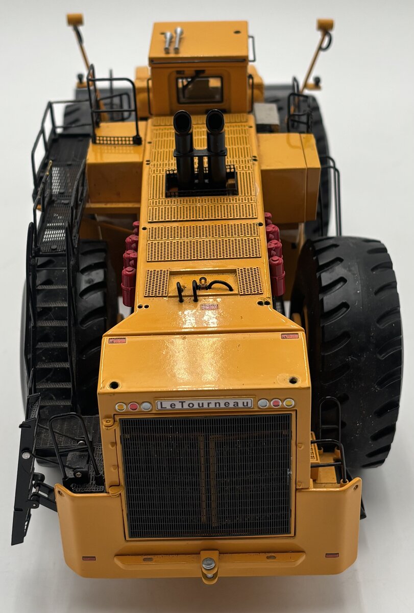 TWH #082-01080 1:50 Yellow LeTourneau L1850 Loader Diecast EX
