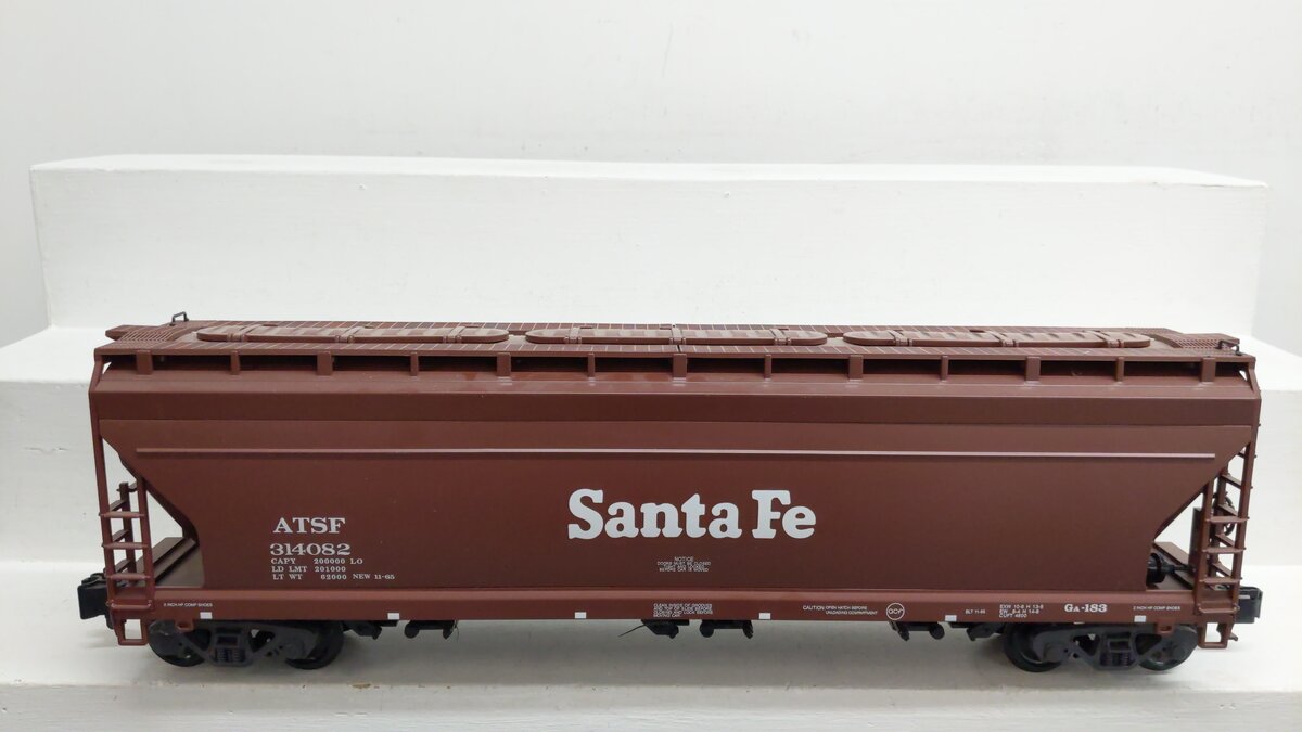 LGB 40820 G Gauge Santa Fe 3-Bay Hopper Car #314082 EX