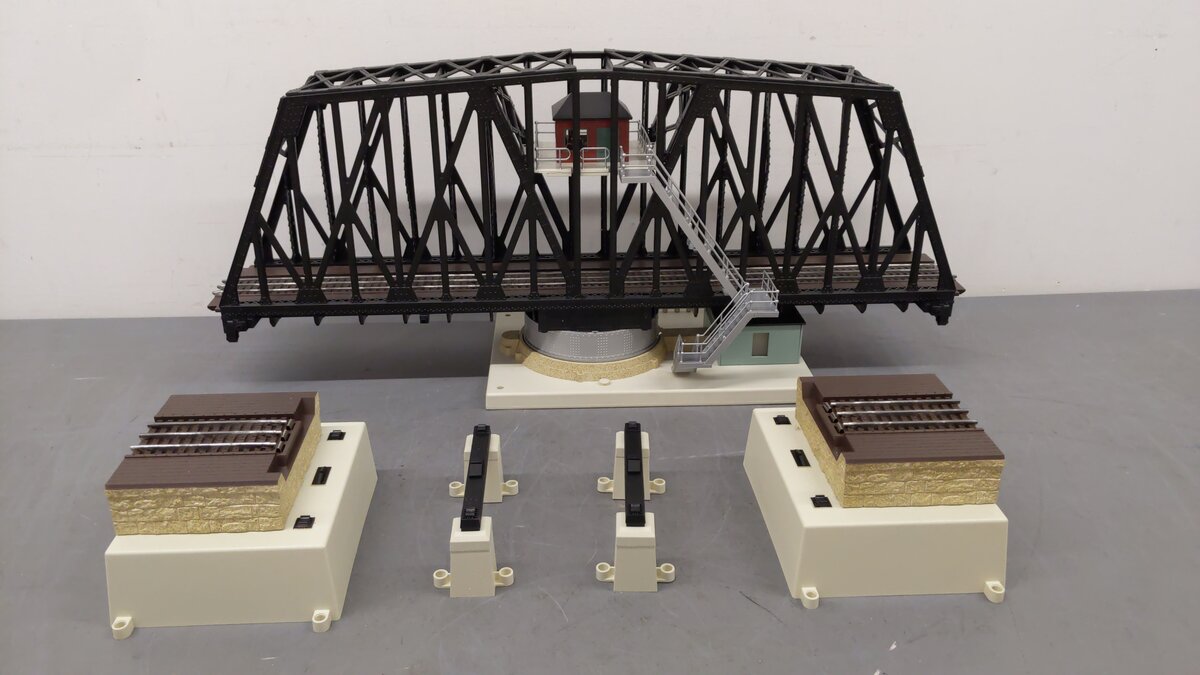 Lionel 6-24111 O Gauge Operating Swing Bridge EX