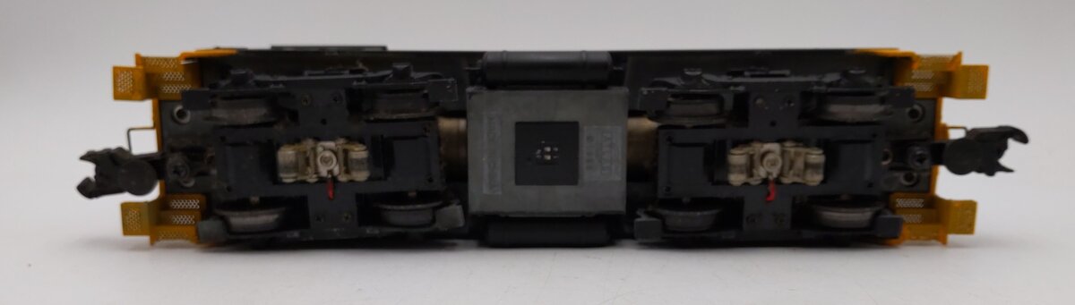 Atlas O Scale Penn Central  EMD SW8/SW9 switcher diesel locomotive EX