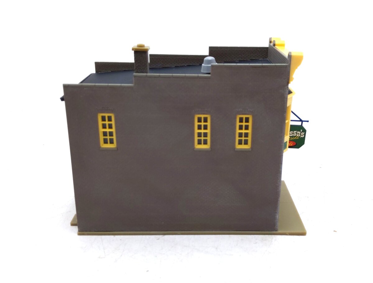 Walthers 933-2815 HO Scale Melissa's Eastside Deli Built-Ups EX