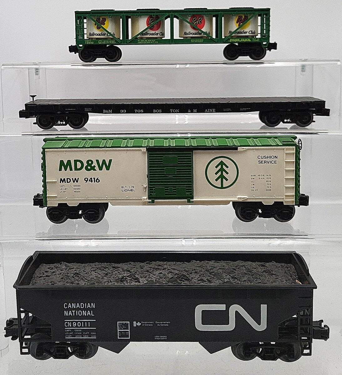 Lionel & Other O Gauge Assorted Freight Cars: 90111, 19940, 33708, 9416 [4] VG