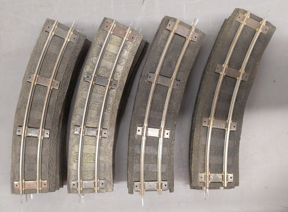 S Scale Tinplate Curve Track & Assorted Roadbed [20] VG