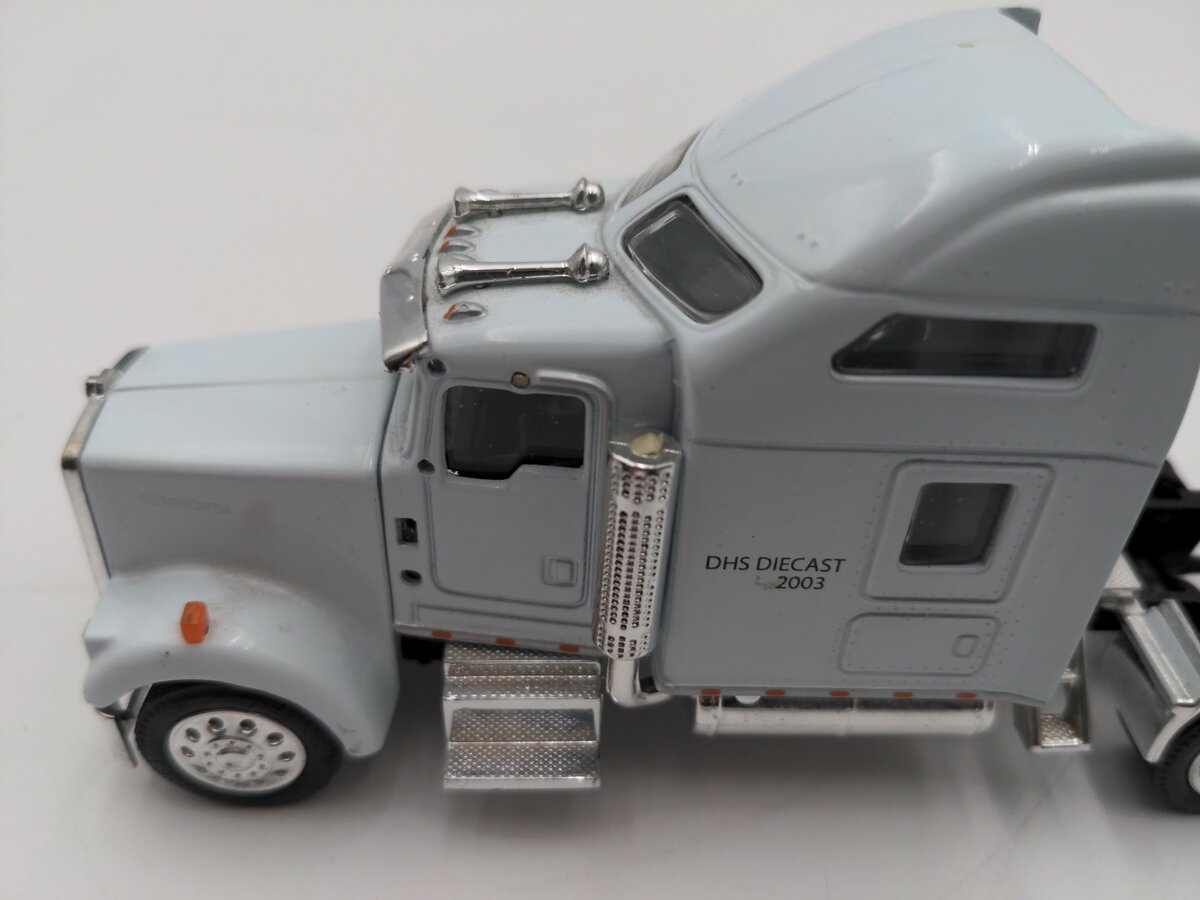 Tonkin 1:53 DHS Diecast 2003 Tractor Trailer