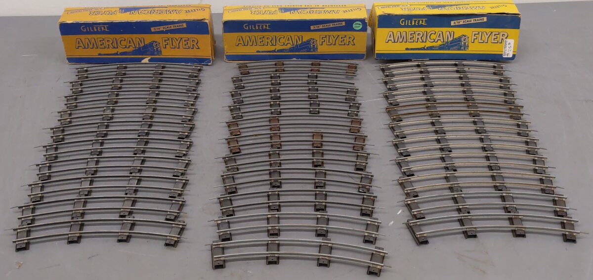 American Flyer 702 Vintage S Curved Track Sections (31)/Box