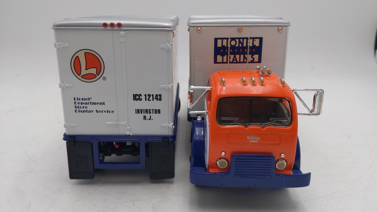 Lionel 19-2151 1/34 scale Diecast 1953 White 3000 Freight Truck w/ Trailer EX