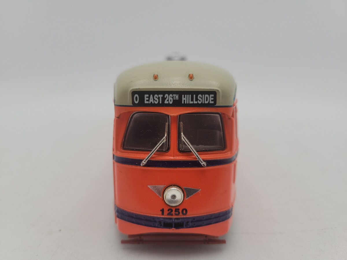 Corgi 55004 1:50 Lionel City Transit Company PCC Street Car #1250 EX