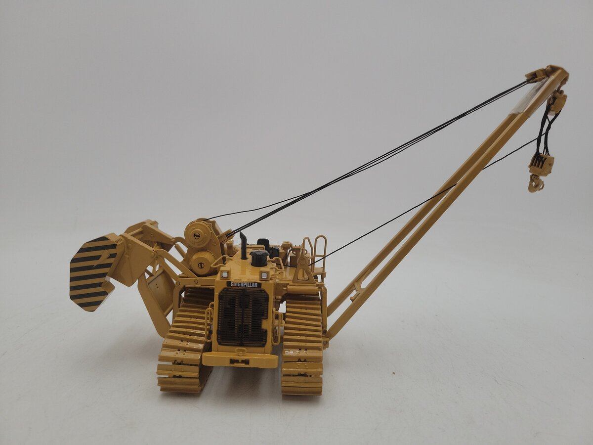 CCM 587T 1:48 Scale Yellow Caterpillar Diecast Pipelayer VG