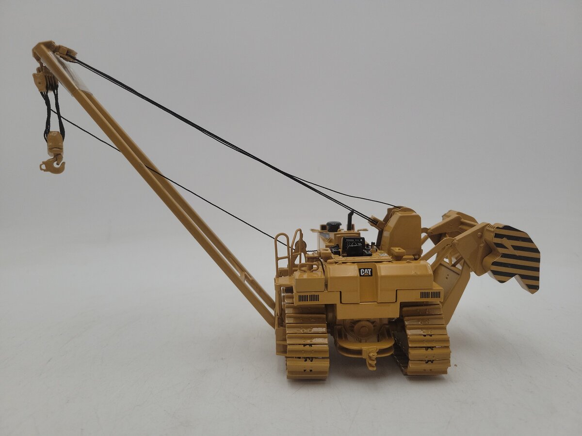 CCM 587T 1:48 Scale Yellow Caterpillar Diecast Pipelayer VG