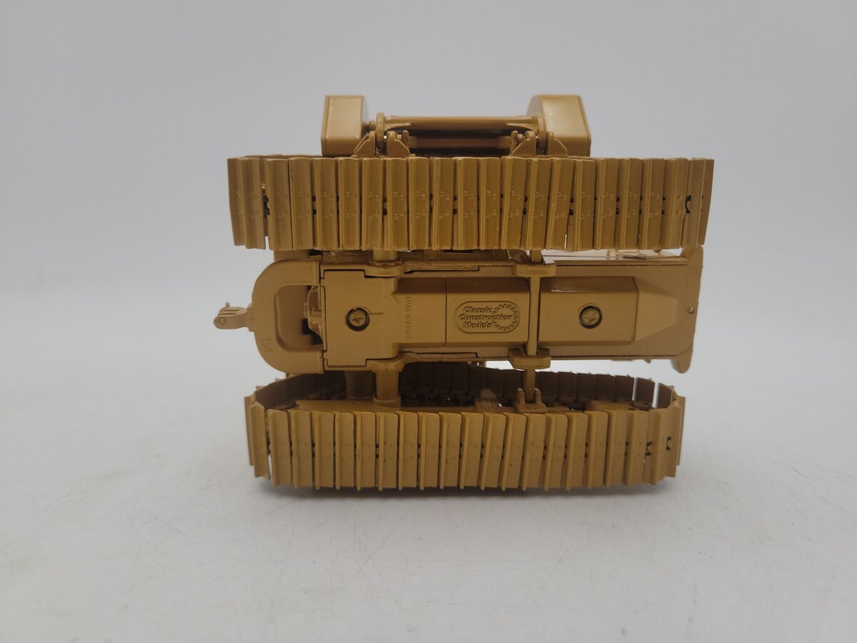 CCM 587T 1:48 Scale Yellow Caterpillar Diecast Pipelayer VG