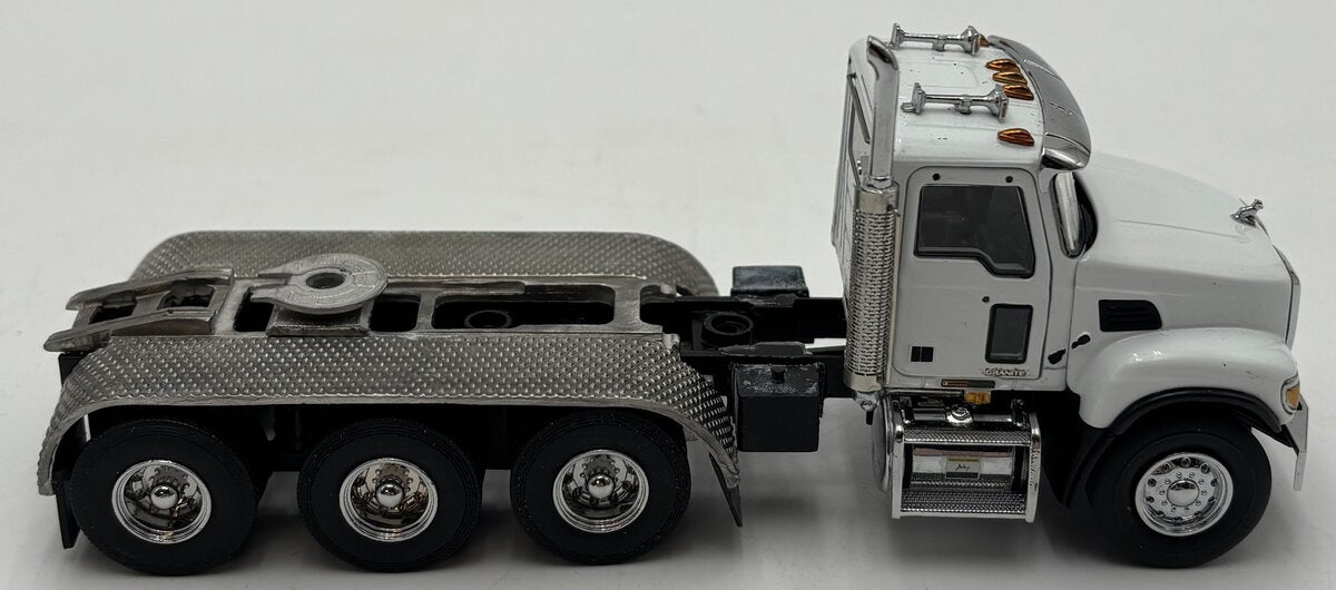Sword Models SW2019 1:50 White Mack Granite 8x4 Semi-Tractor Diecast EX