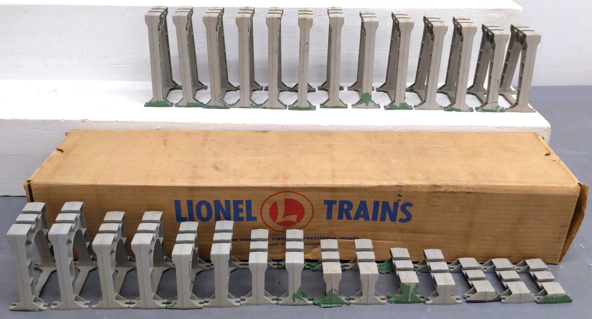 Lionel O Gauge Vintage Accessories: 456-19, 260, 153, 450, 253, 110 [9] VG