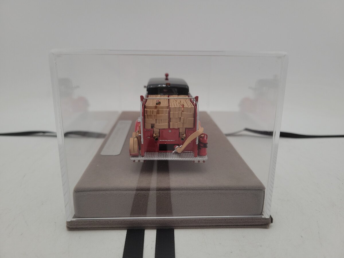Fire Replicas FR076-34 1:50 Scale Chicago Fire Department 48 Mack L Sedan Pumper LN/Box