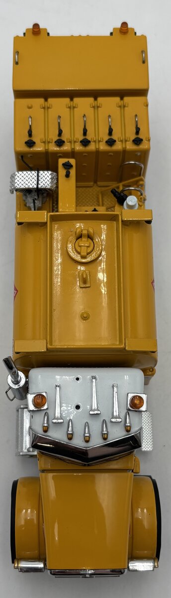 Sword Models SW2041-Y 1:50 Yellow Peterbilt 357 w/Elliot Fuel and Lube Body LN