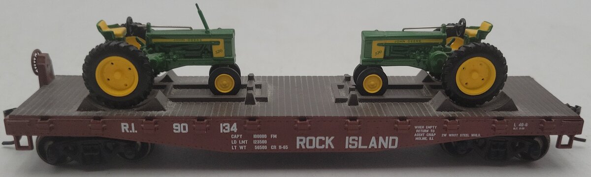 Athearn 81287 HO Scale Rock Island John Deer Flat Car w/ Tractors #90134 EX/Box