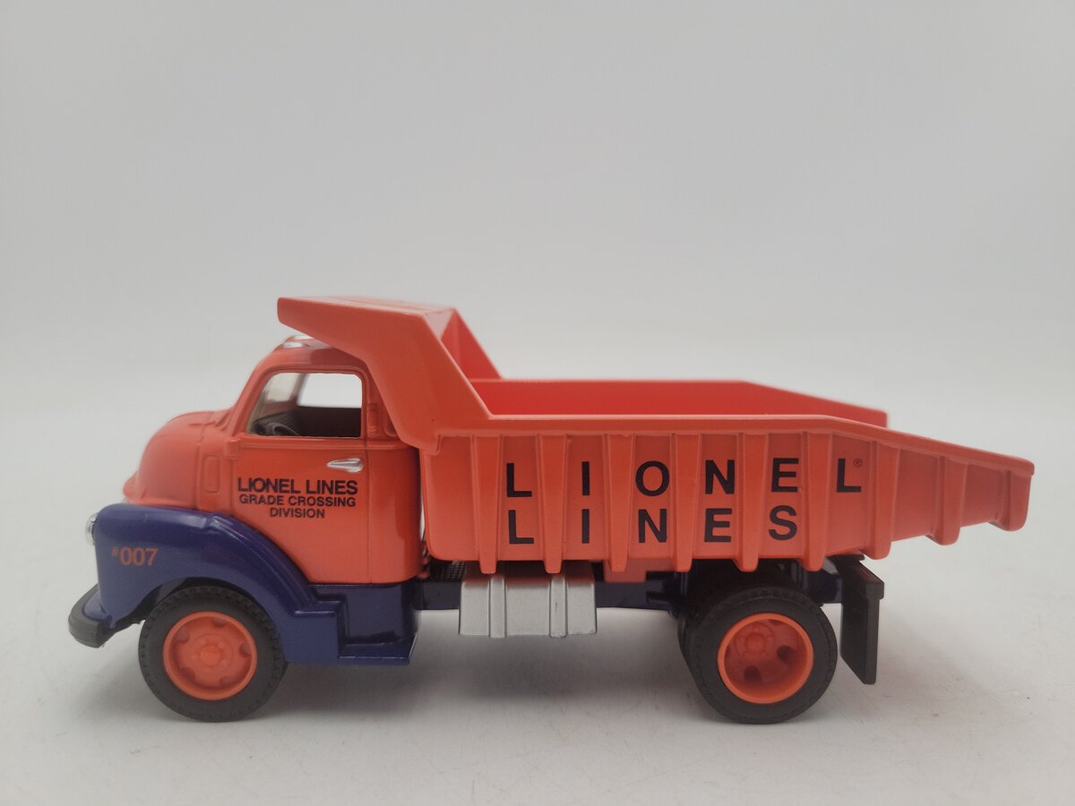Ertl H069 1:43 Lionel Lines 1950 Cab Dump Truck #007 EX