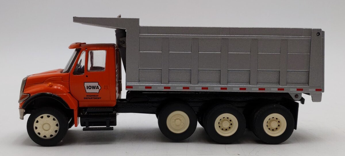 Conrad 1:50 Scale Diecast International Dump Truck Iowa Highway Dept. EX