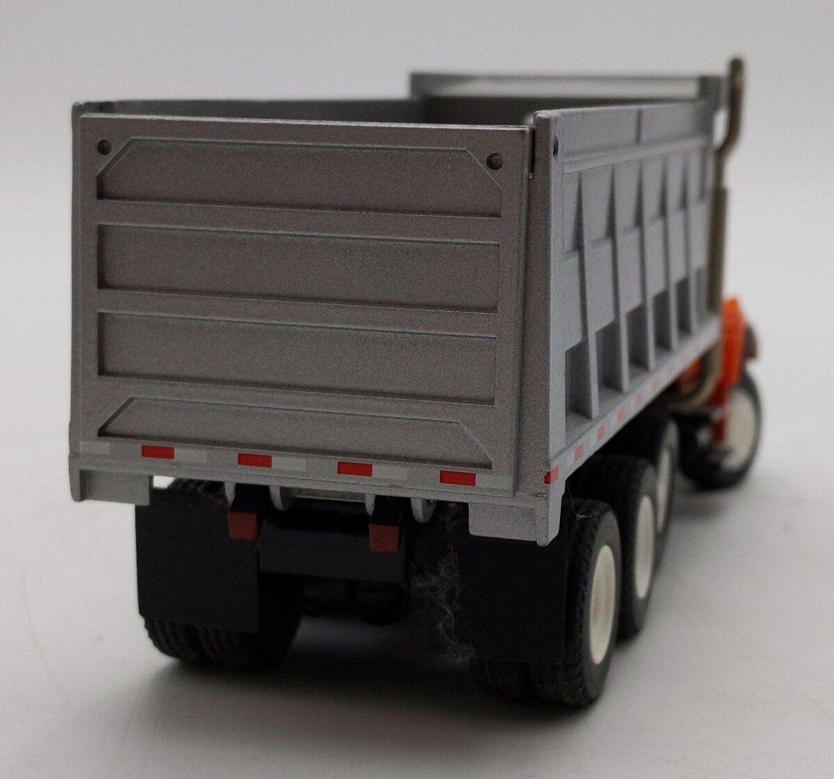 Conrad 1:50 Scale Diecast International Dump Truck Iowa Highway Dept. EX