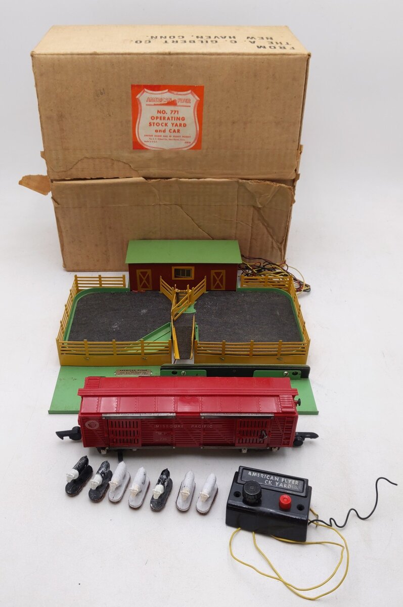American Flyer 771 Vintage S Operating Cattle Stockyard VG/Box