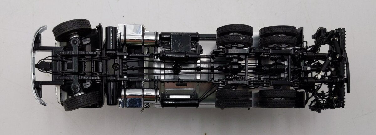 Sword Models 1:50 Scale Mack Granite With Etnyre Asphalt Distributor (White) EX