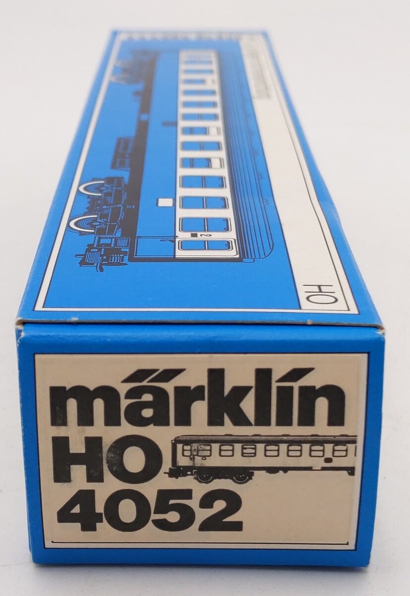Marklin 4052 HO DB 2nd Class Green Express Coach EX/Box