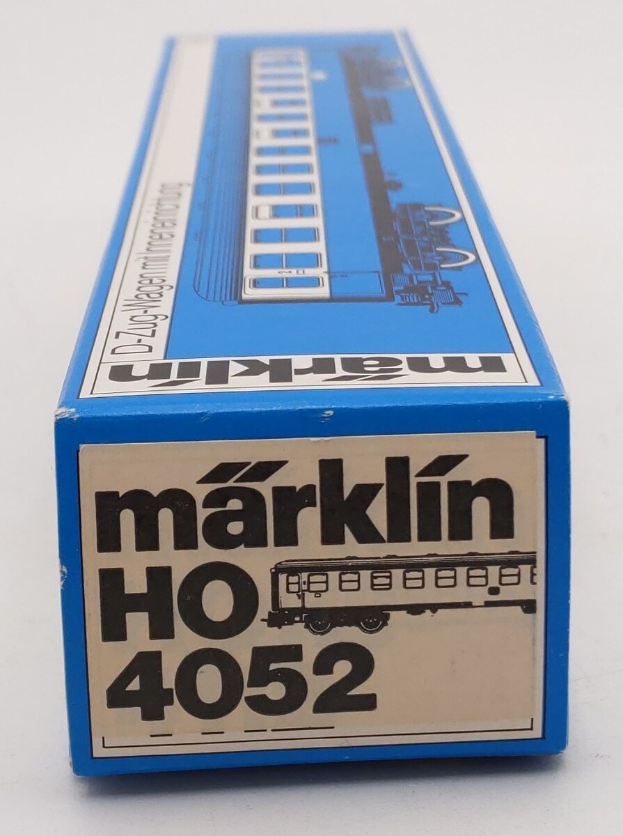 Marklin 4052 HO DB 2nd Class Green Express Coach EX/Box