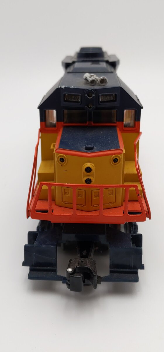 Lionel 6-28827 Chessie GP-38 Powered Diesel Locomotive #3849 EX