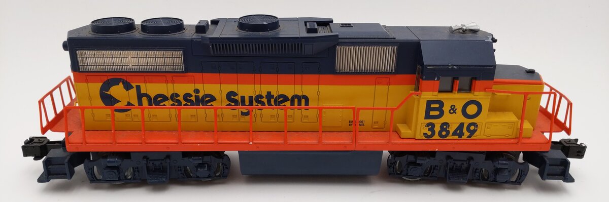 Lionel 6-28827 Chessie GP-38 Powered Diesel Locomotive #3849 EX