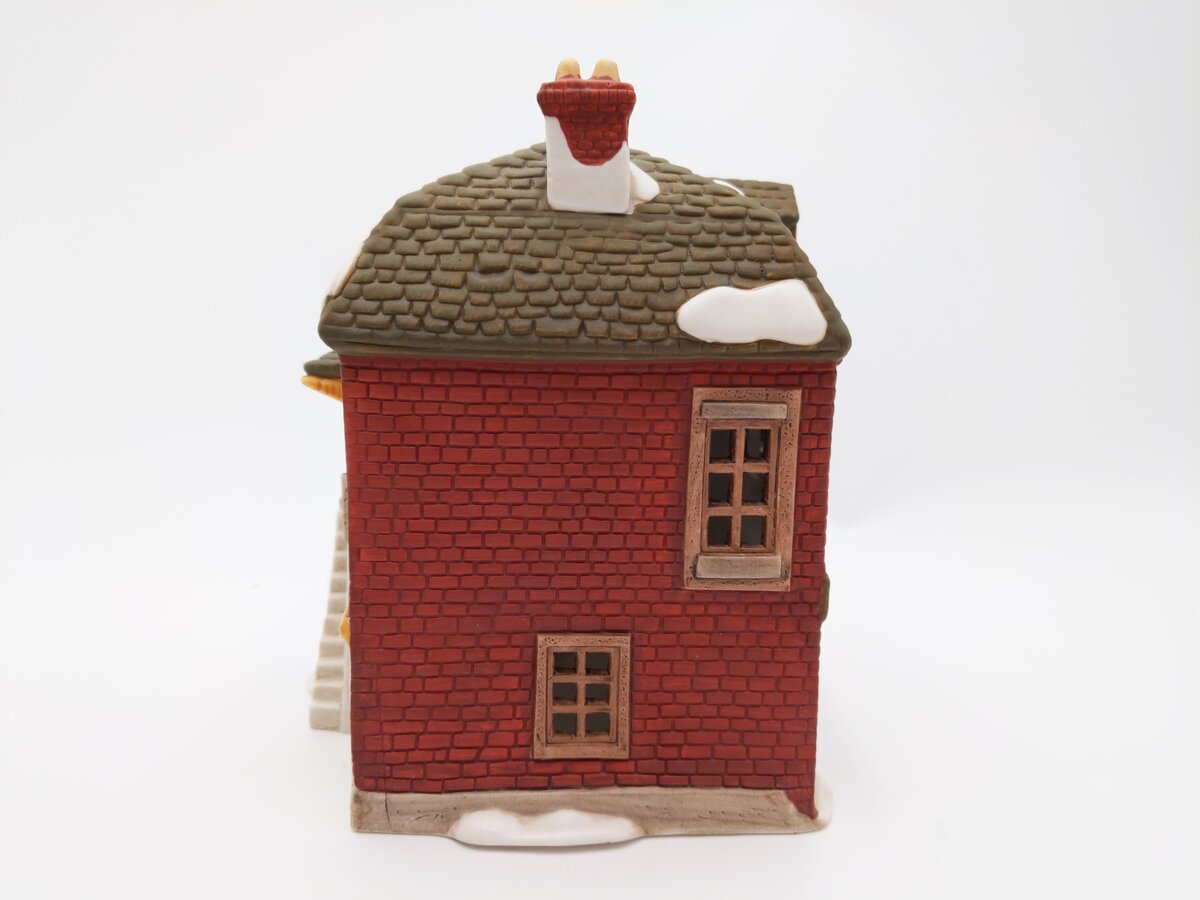 Dept 56 6500-5 Dickens Village Series: Fezziwig's Warehouse EX/Box