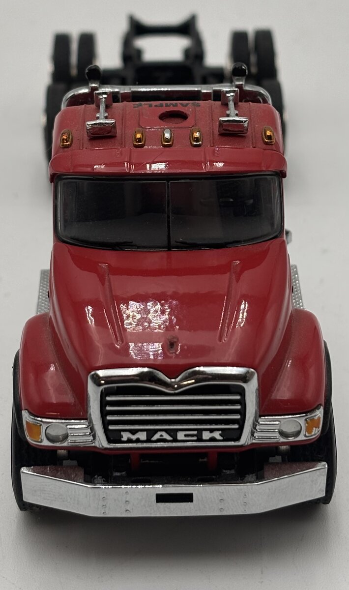 First Gear 1:64 Mack Granite Day Cab Semi-Tractor Diecast EX
