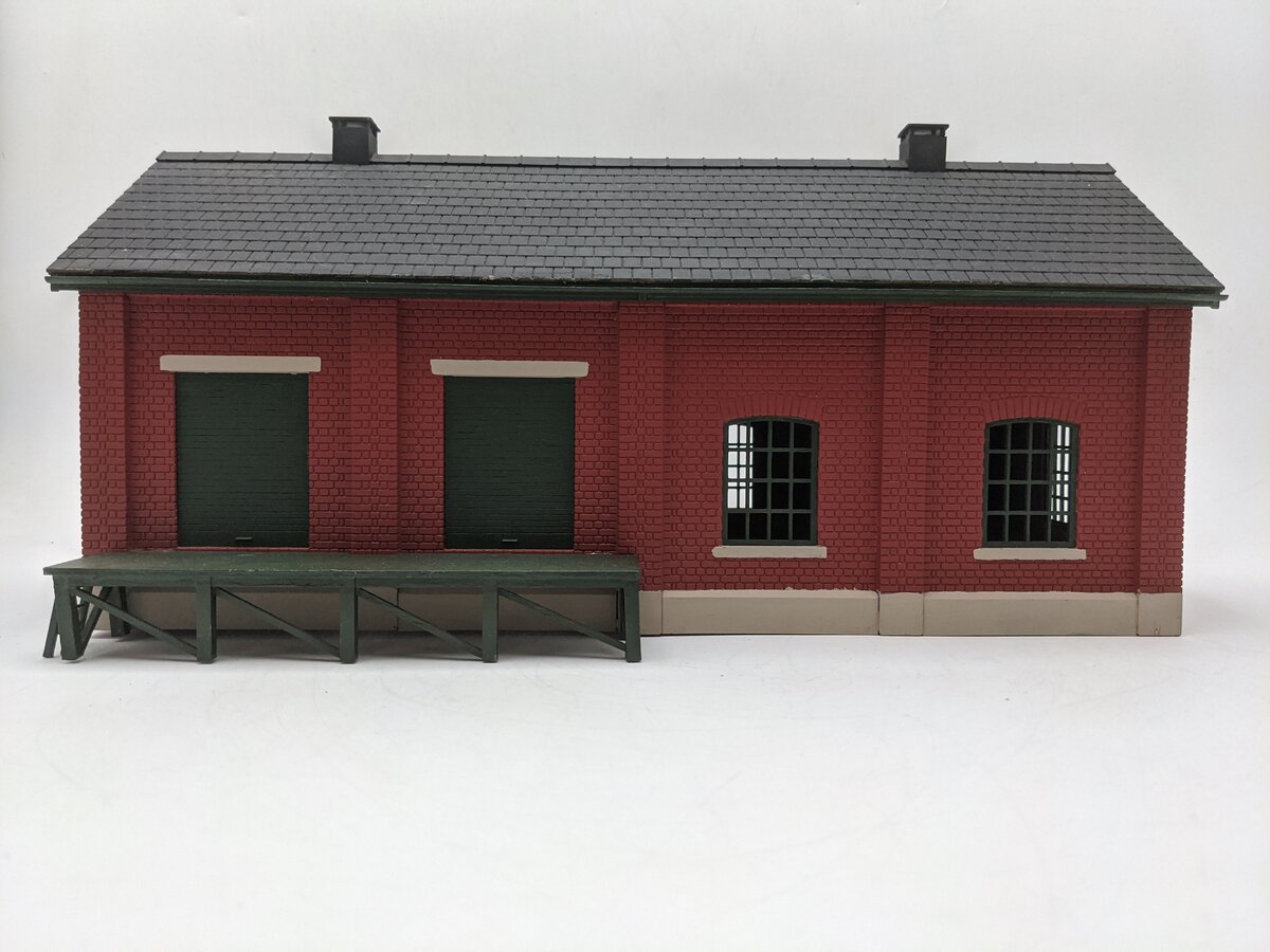 O Scale Custom Built Wearhouse
