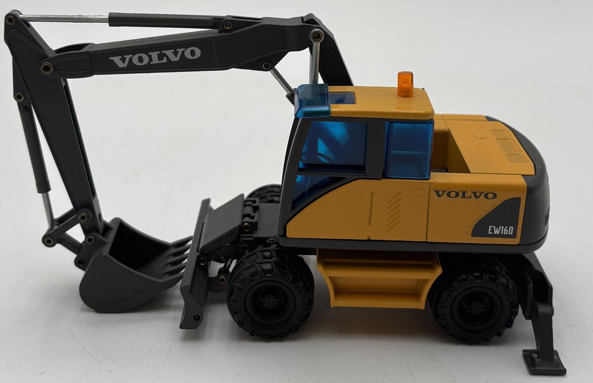 NZG 1:50 Volvo EW160 Excavator Diecast EX