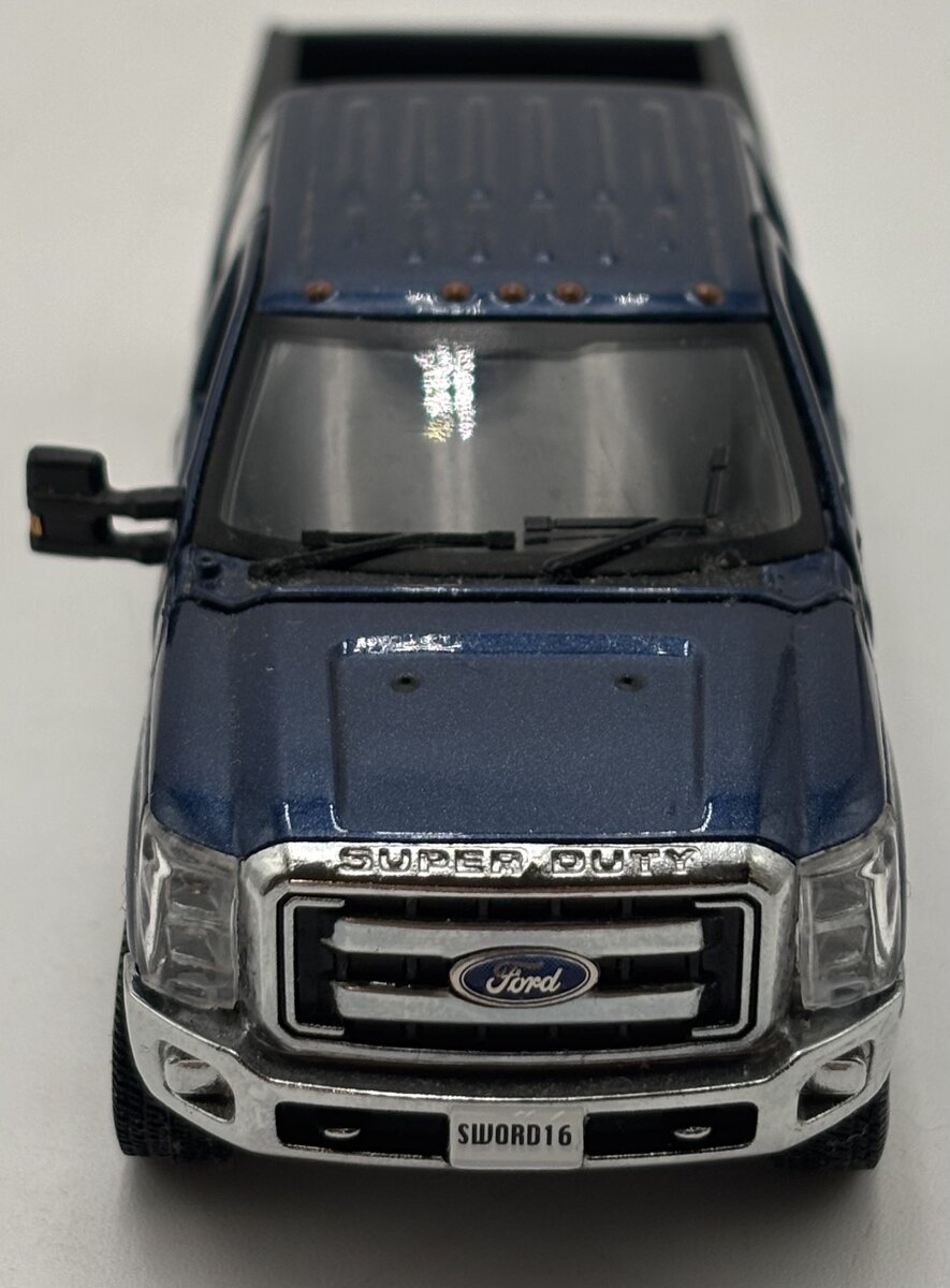 Sword Models SW1200-B 1:50 Scale 2016 Ford F-250 Pickup Truck - Blue EX