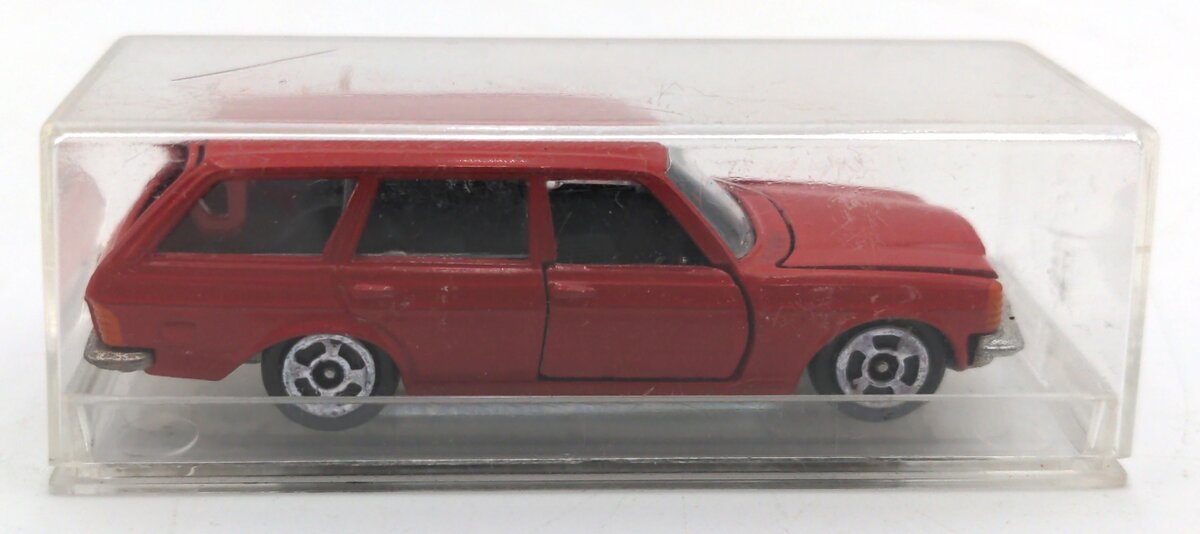 Conrad 1701 1:66 Scale Diecast Mercedes Benz T LN