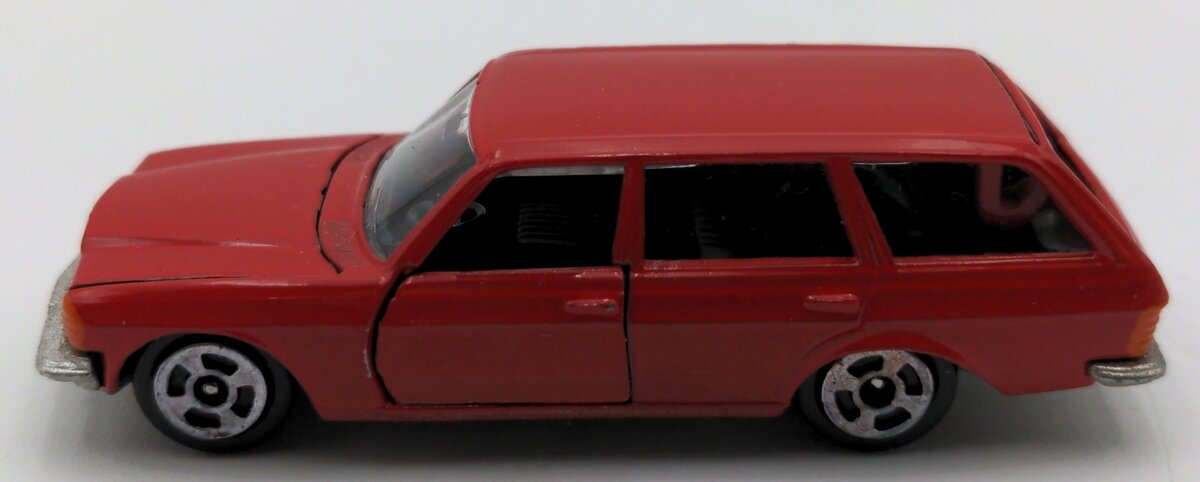 Conrad 1701 1:66 Scale Diecast Mercedes Benz T LN