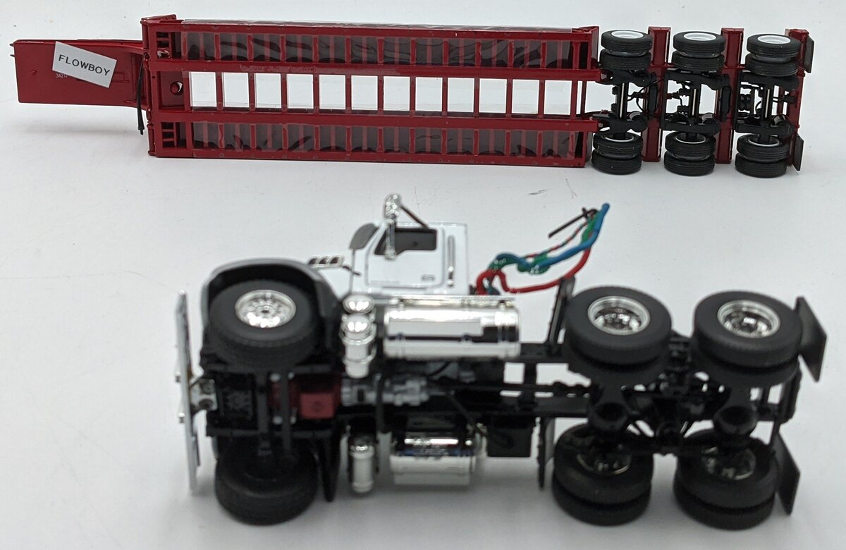First Gear 1:50 Diecast Mack Granite MP White w/Red Lowboy Trailer VG